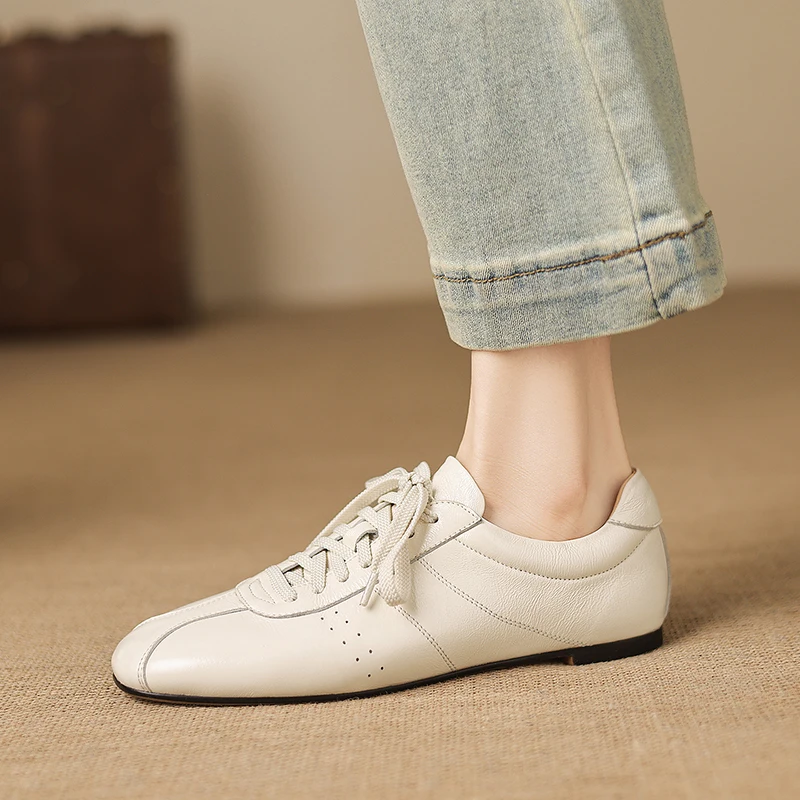 

Lambskin 2026 New Classic White Women Shoes Women‘s Lace Up Casual Sneakers Comfortable Flat Flats Large Size 34-48