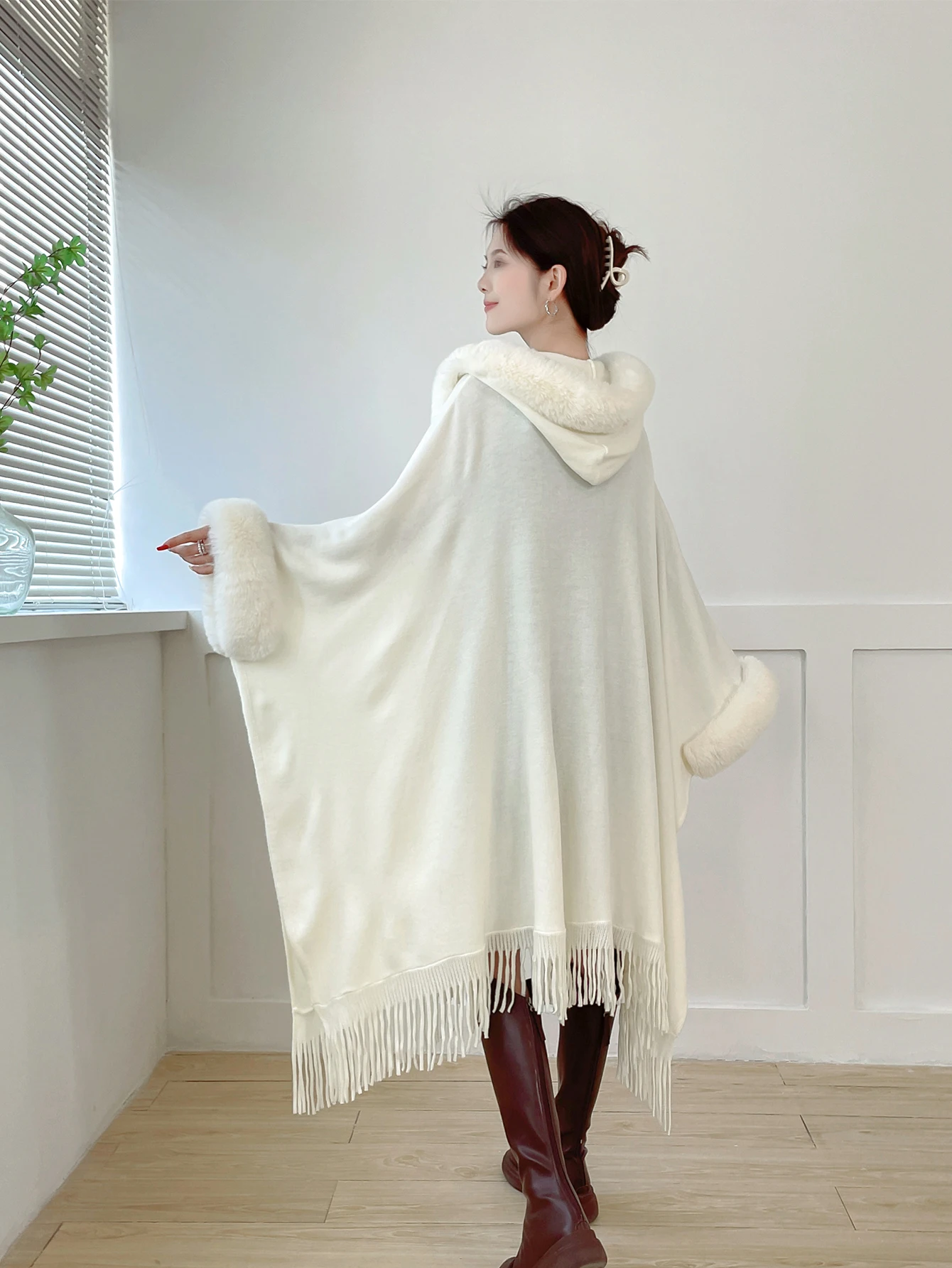 Solid Color Faux Fur collar Hooded Cape Coat with Tassel Edge Design and Plush Cuffs Design