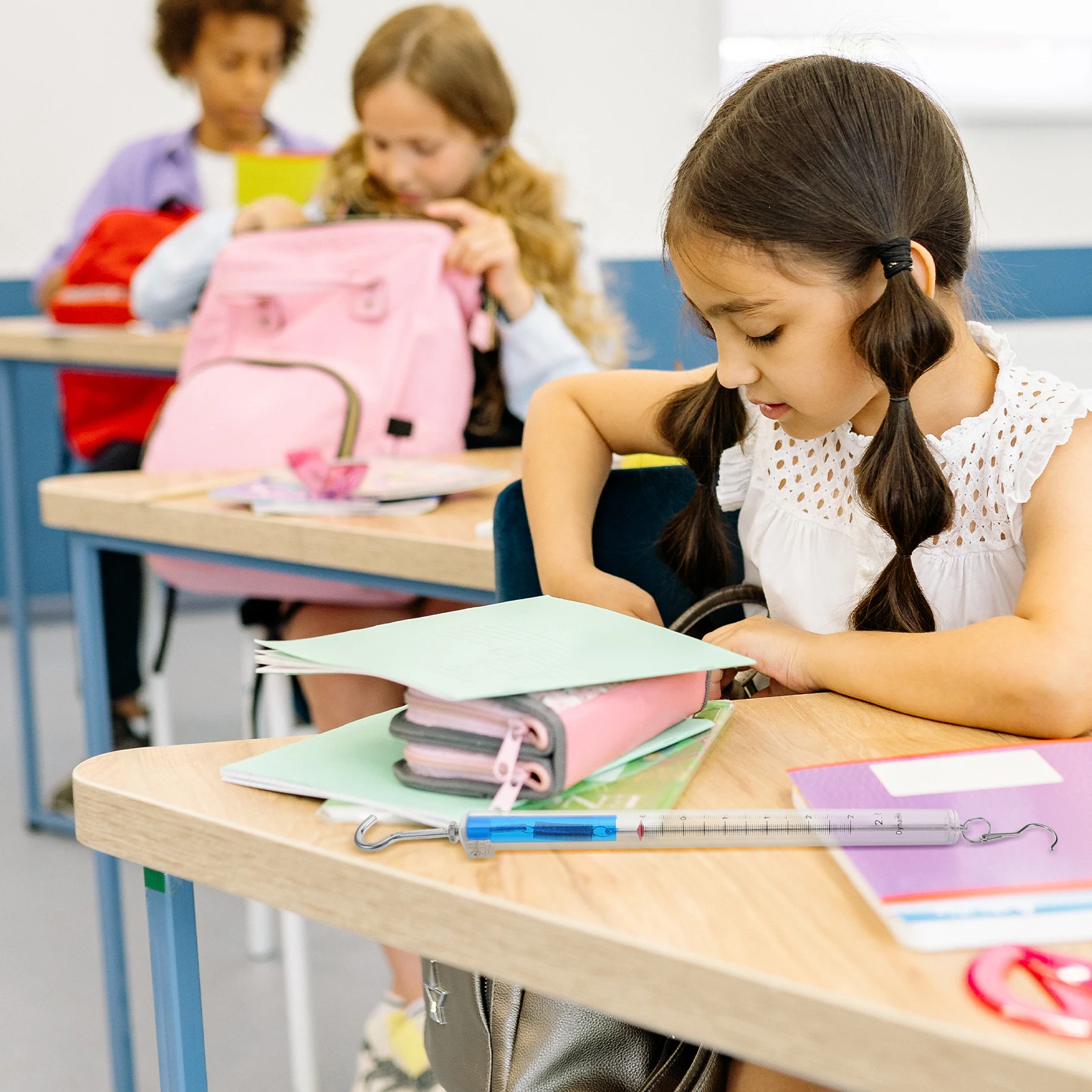 

2.5 N Spring Scale Physics Experiment Tool Tubular Force Meter Newton Balance Science Teaching Equipment Lab Classroom Tool