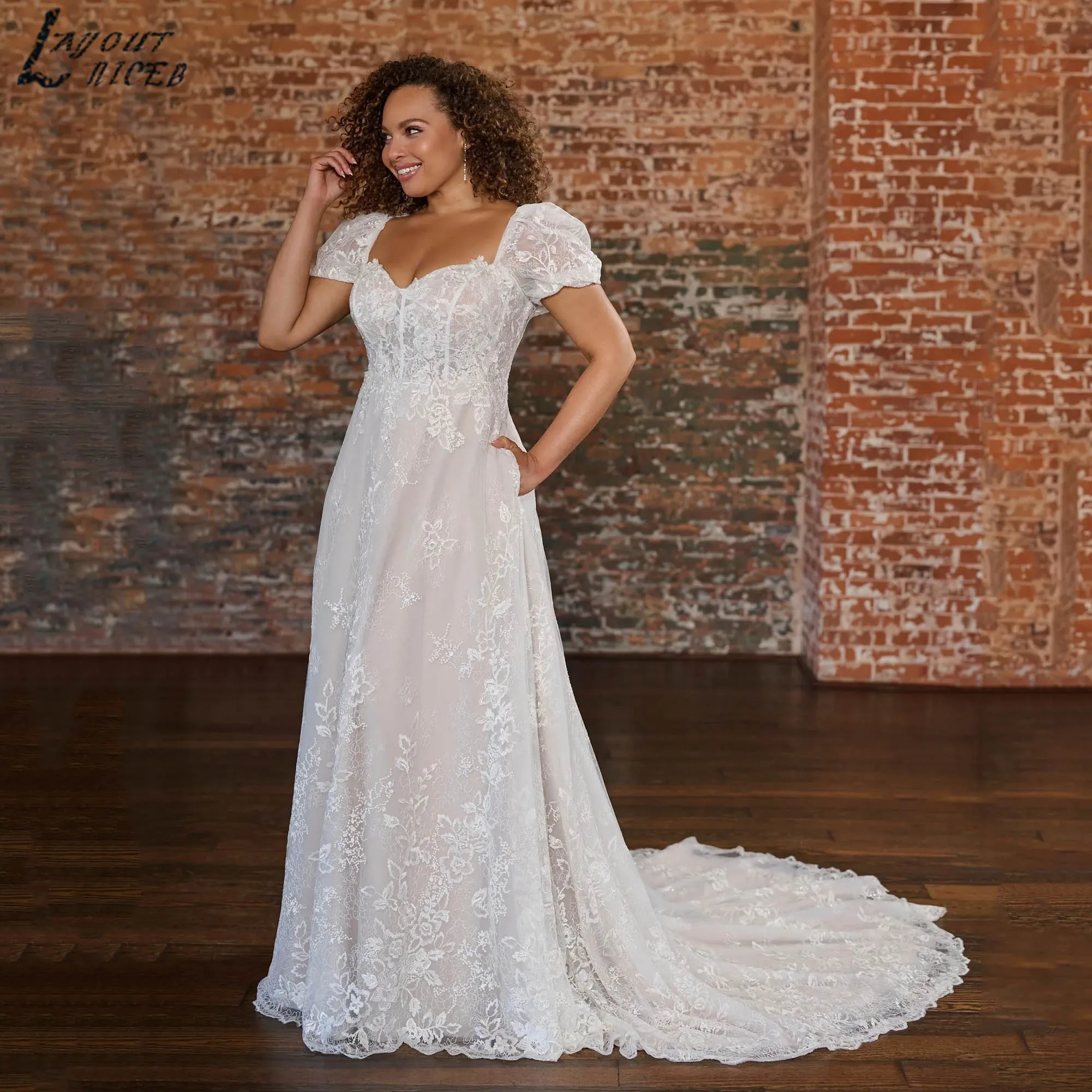 

A-line Lace Romantic Wedding Dresses Plus Size Sweetheart Tulle Luxury Bridal Gowns Short Sleeves vestidos de novia Customized