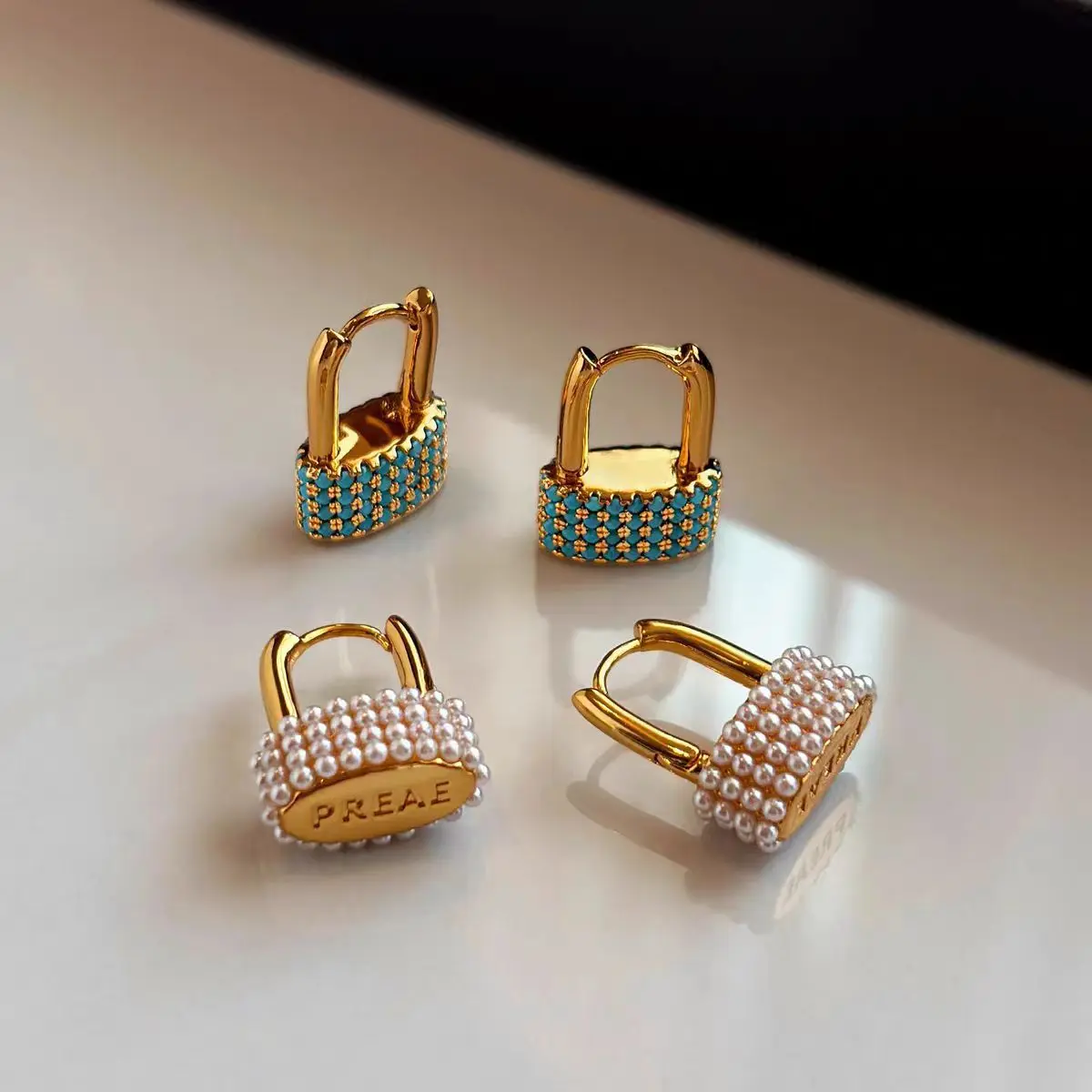 

Ethnic New Design Fashion Jewelry 22K Gold Plated Blue Zircon Lock Earrings for Women Elegant Peal Earring Accessories