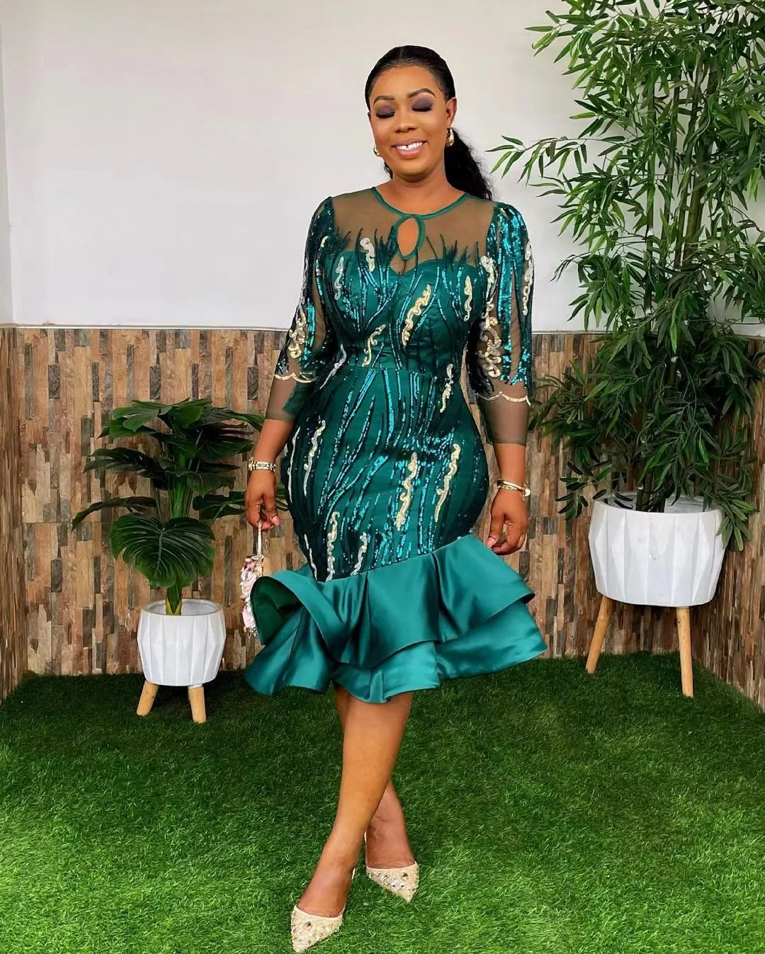 2023 Plus Size Luxury African Green Dress for Women Elegant Lady Wedding Evening Dresses Sexy Female Party Sequins Bodycon Gown