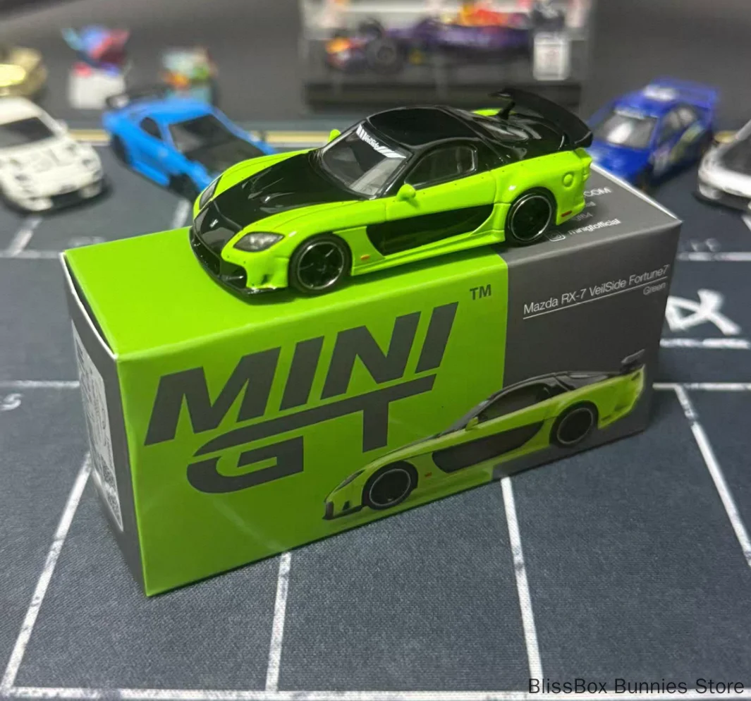 In Stock Original MINIGT 1:64 Alloy Die‑cast Car Model #1223 Green Mini Collectible Display Ornament Car Toy Collect Xmas Gift