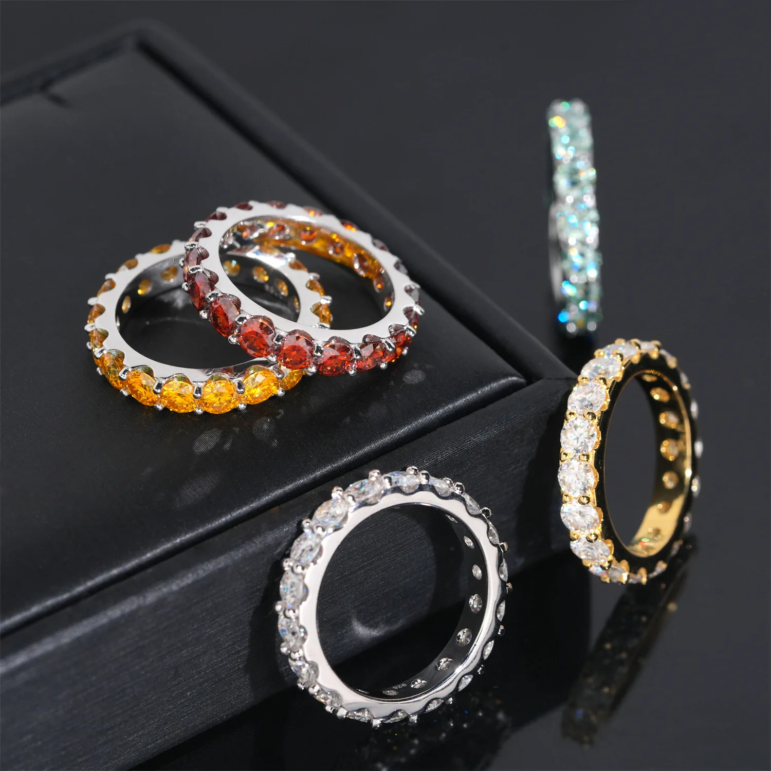 أفضل بيع موضة الوافدين الجدد 4 مللي متر S925 GRA شهادات مجوهرات الزفاف الملونة ممتازة مويسانيتي الخلود الفرقة الدائري