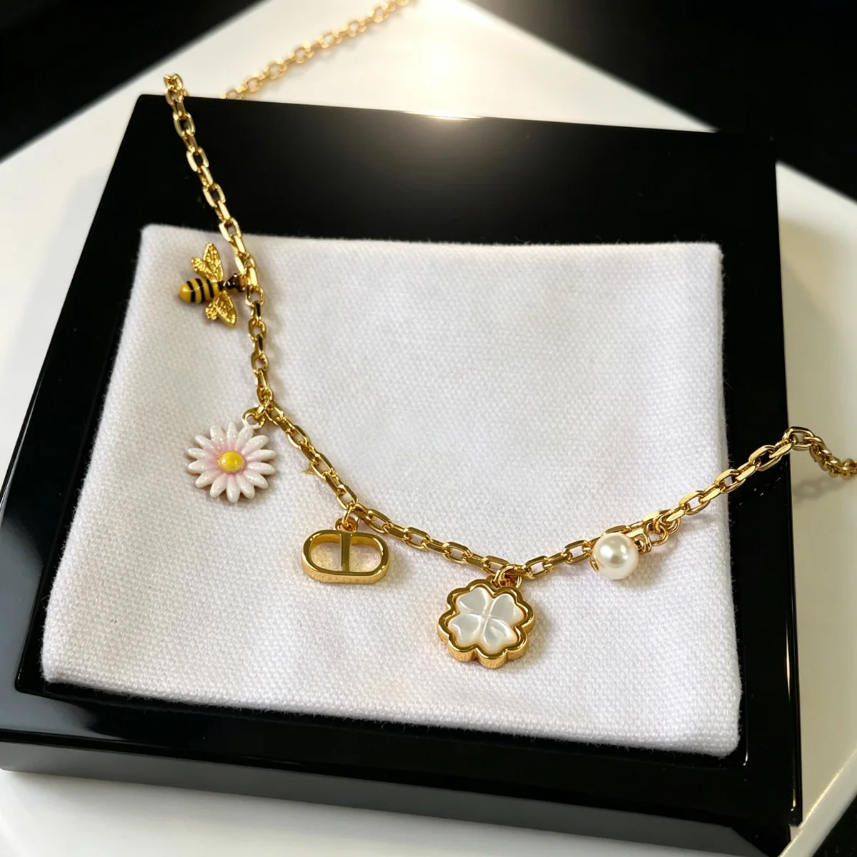 new-style-personality-is-all-kinds-of-fashionable-simple-senior-sense-neck-necklace