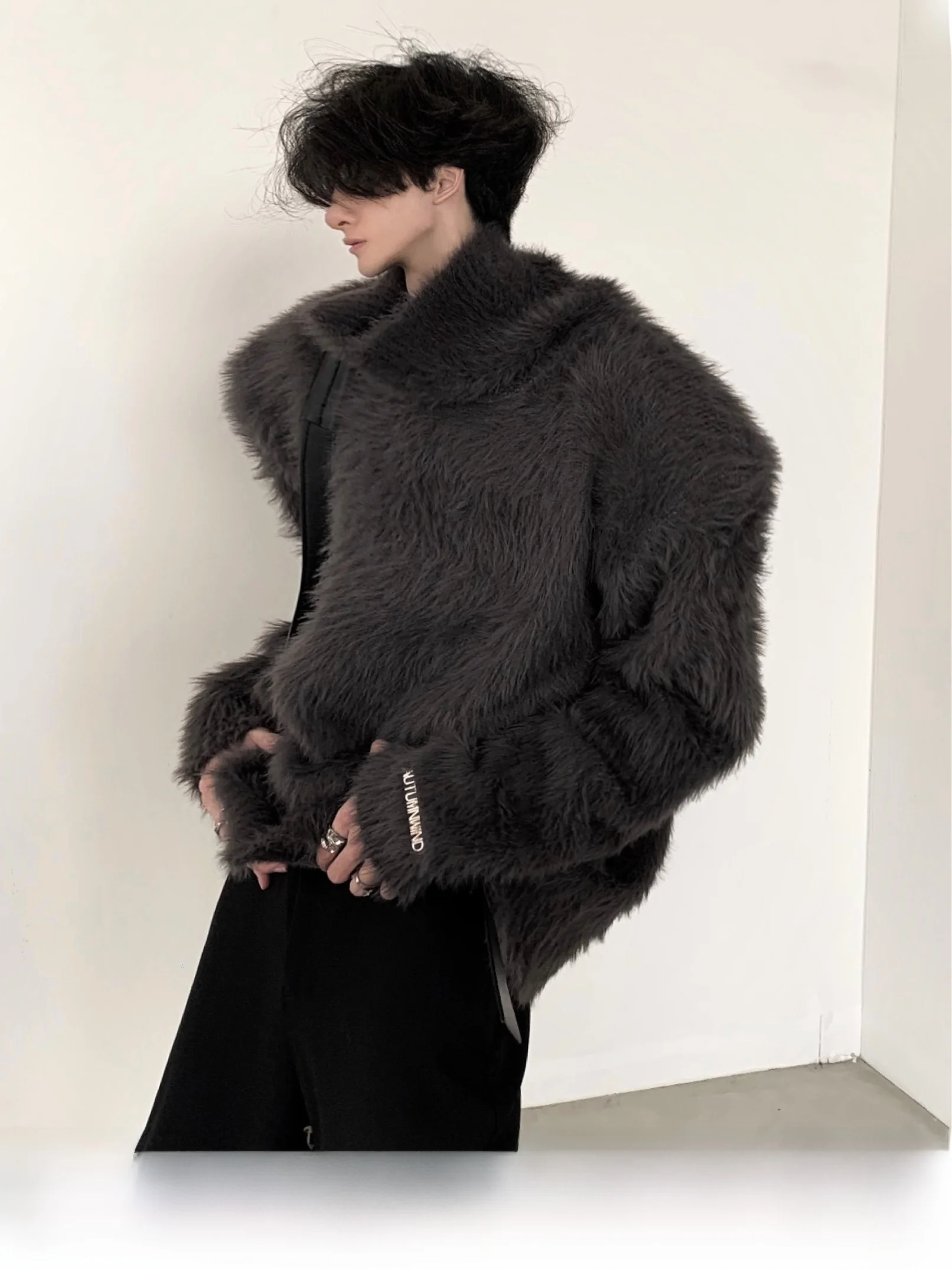 Autumn Mountain Wind Original Water Rabbit Fur Black Shoulder Padded High Collar Men's Winter Lazy Style High-End Knitted Swe...