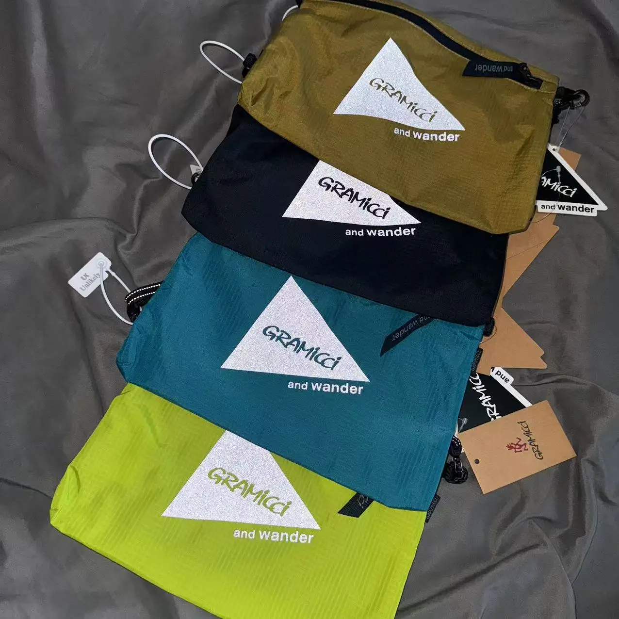 وحقيبة حبال مثلثة عاكسة للجنسين حقيبة رياضية كروس للمشي لمسافات طويلة وركوب الدراجات على الصدر حقيبة هاتف مقاومة للماء وخفيفة الوزن كاجوال