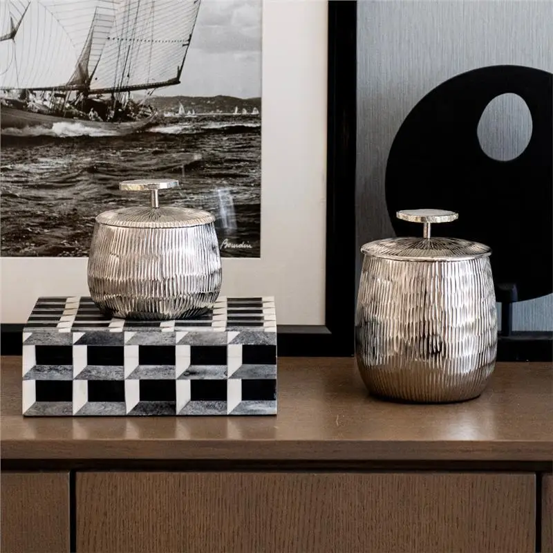 Indian aluminum silver storage jar creative crystal handle hammer pattern storage box minimalist light luxury table