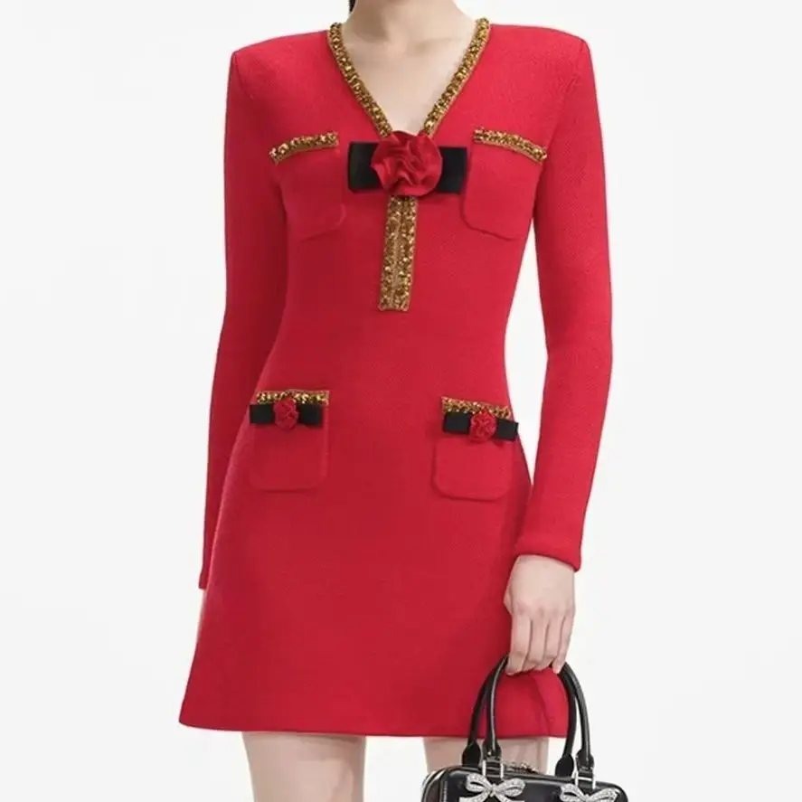 

Spring And Autumn New Fashionable Knitted V-Neck Slim Fit Three-Dimensional Flower Heavy Industry Nail Bead Long Sleeved Dress