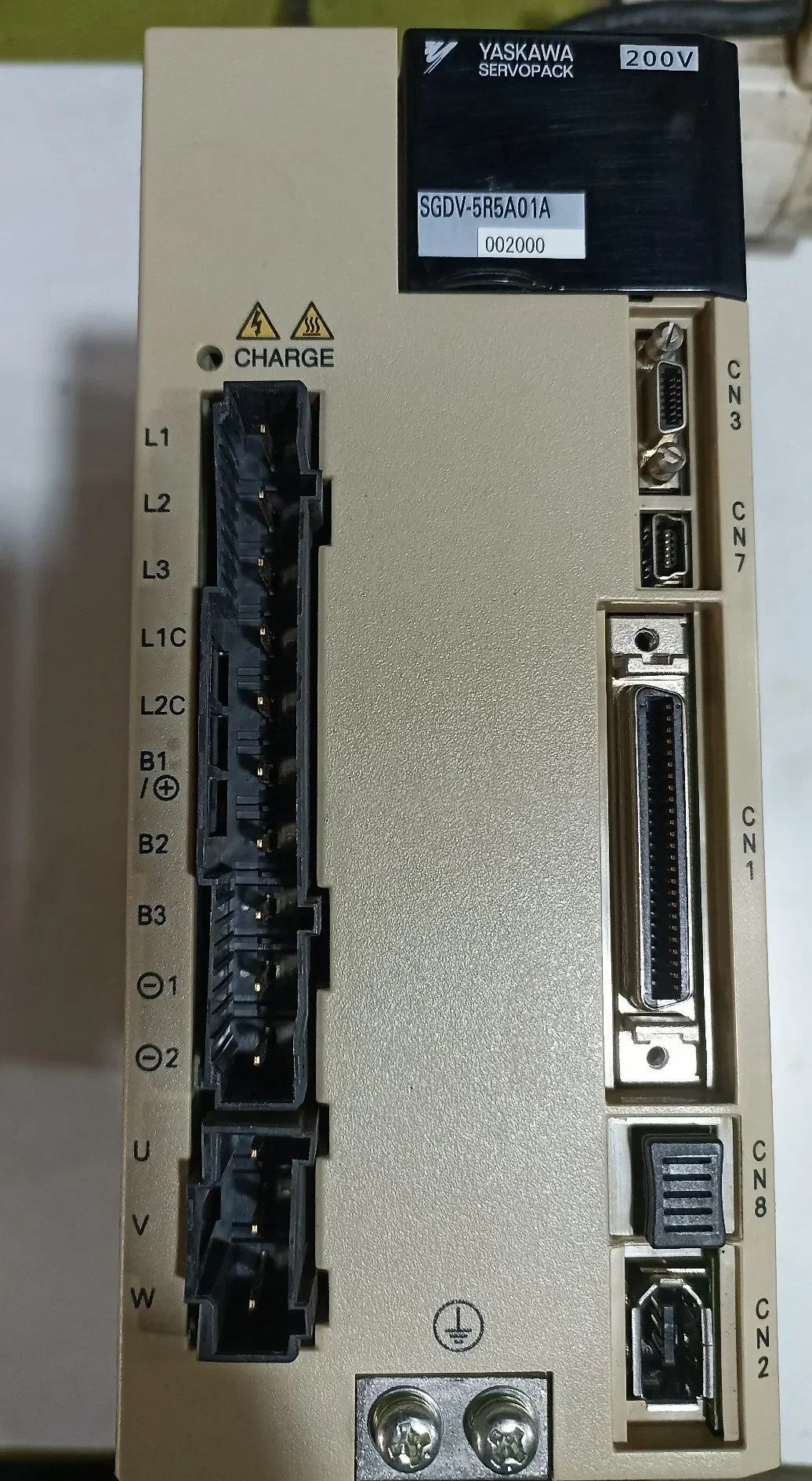 Гарантия 1 год SGDV-5R5A01A Серводвигатель и привод YASKAWA SGDV5R5A01A НОВАЯ И оригинальная ЦЕНА