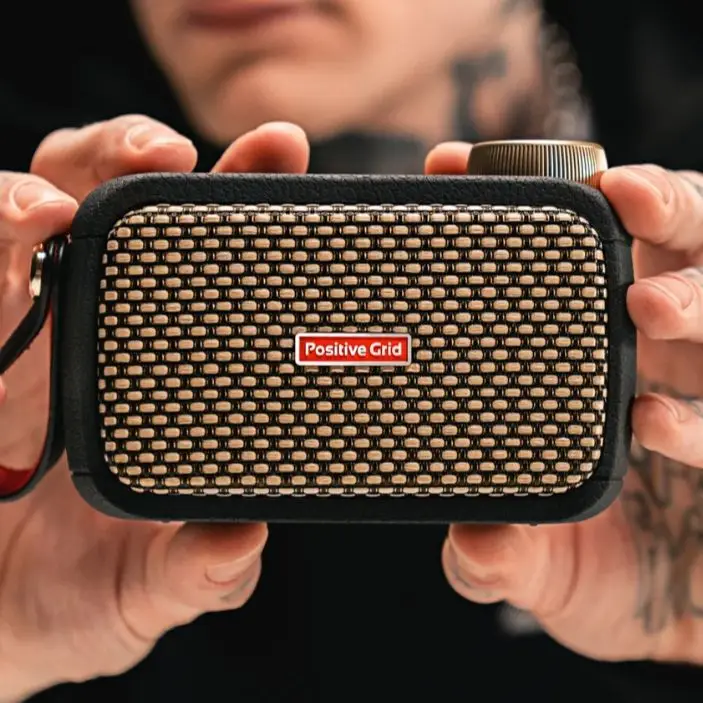 

Positive Grid Spark GO Smart Electric Guitar Sound Speaker Bass Effector Internal Recording Bluetooth Portable Charging Speaker