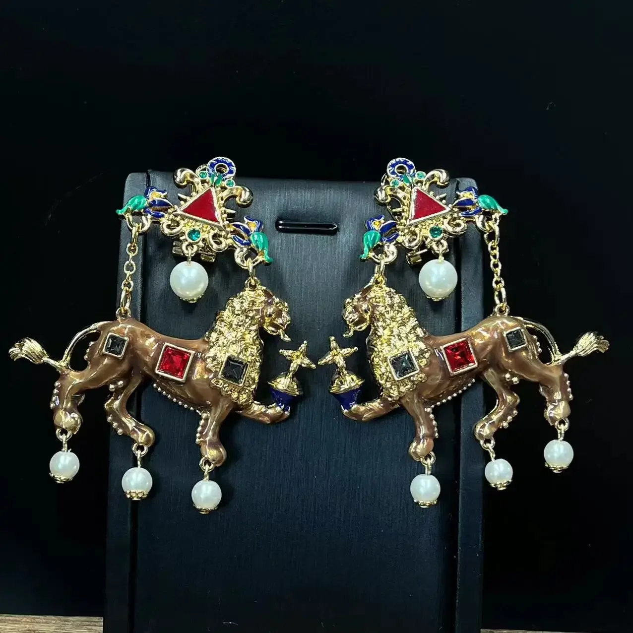 Vintage European and American Artistic Enamel Animal Cartoon Multi-element Advanced Sense 2024 Trend New Earrings Wholesale