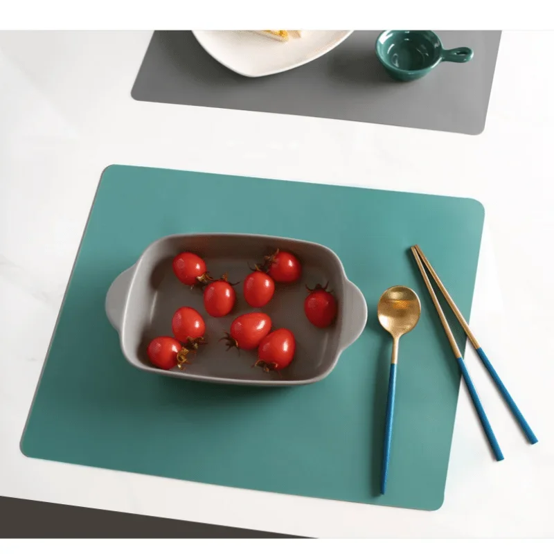 Leeseph 4pcs Silicone Placemats, Non-Slip Waterproof, Stain Resistant, Countertop Protector, Kitchen Counter Mat, Heat Resistant