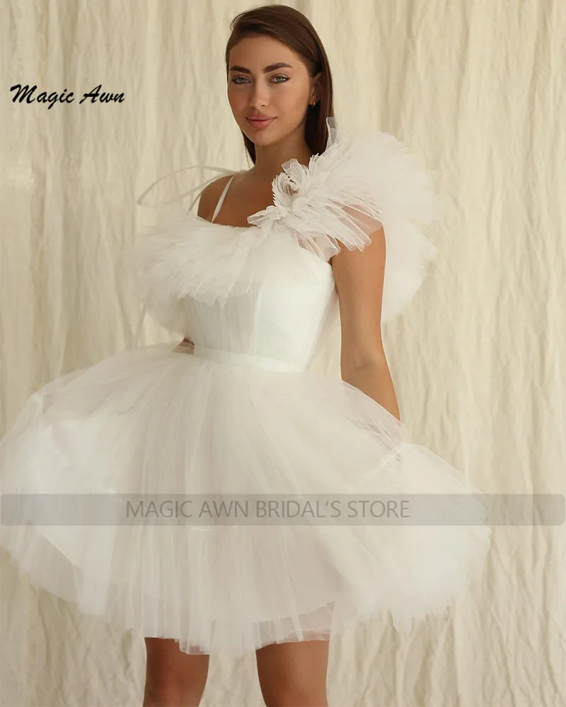 Magic Awn-vestidos de novia cortos con un hombro hinchado, minivestido bohemio con volantes y cordones en la espalda, vestidos de fiesta de boda, marfil