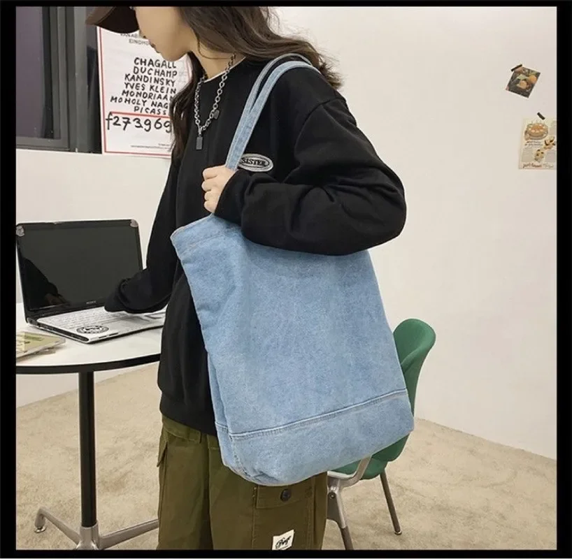 Large Capacity Shopping Bag Vertical Square Denim Portable Canvas Bag Suitable for Business Commuting Bucket Bag