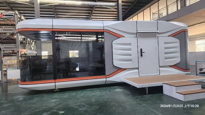 New 5.8*3.3*3.2m Space Capsule With Kitchen Bathroom Apartment Features For House