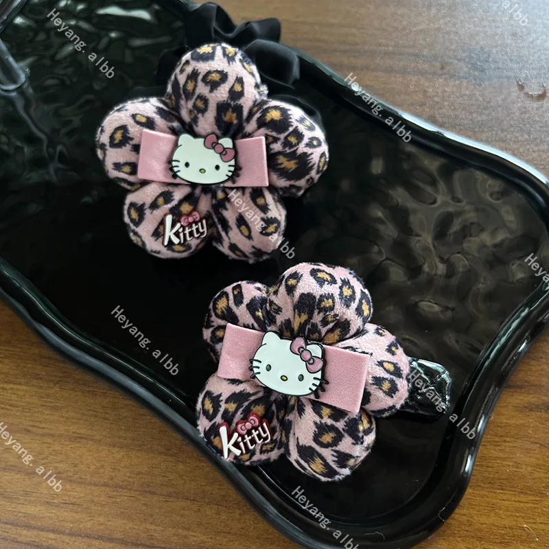 New Cartoon Sanrio Hello Kitty Elegant Temperament Pink Petal Hair Clip, Everything with Sweet Girly Hair Accessories, Girl Gift