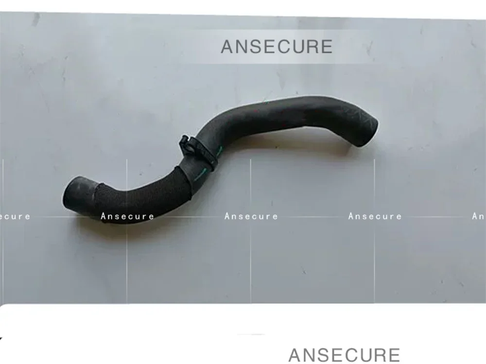 

1.6 Manual Engine Upper Coolant Hose Pipe For VW Polo 6R Skoda Fabia Roomster Rapid Seat Ibiza Toledo 6R0122101B