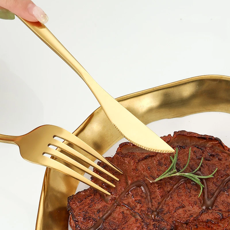 

8/12/16 шт. Золотые столовые приборы из нержавеющей стали: вилки для ужина, фруктов, стейков, салатов, подходят для ресторанов или банкетов.