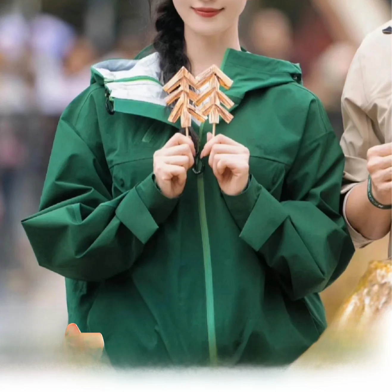 

3D индивидуальный Softell Jaet ветрозащитное водонепроницаемое спортивное пальто на открытом воздухе с капюшоном на молнии из полиэфирного волокна для пар