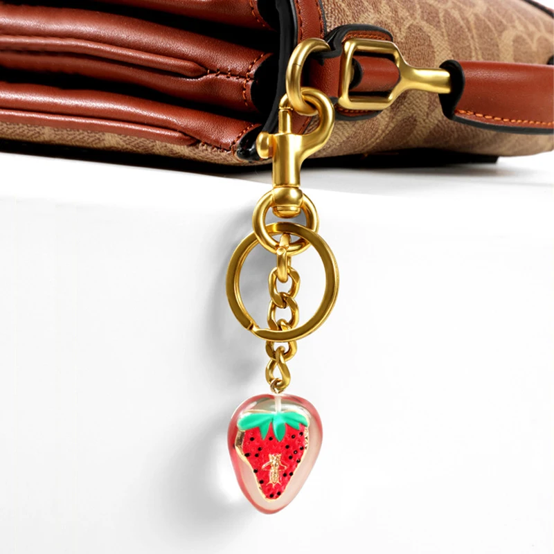 Crystal Cherry Pendant Keychain para mulheres, acessórios requintados do carro, celebridade Internet