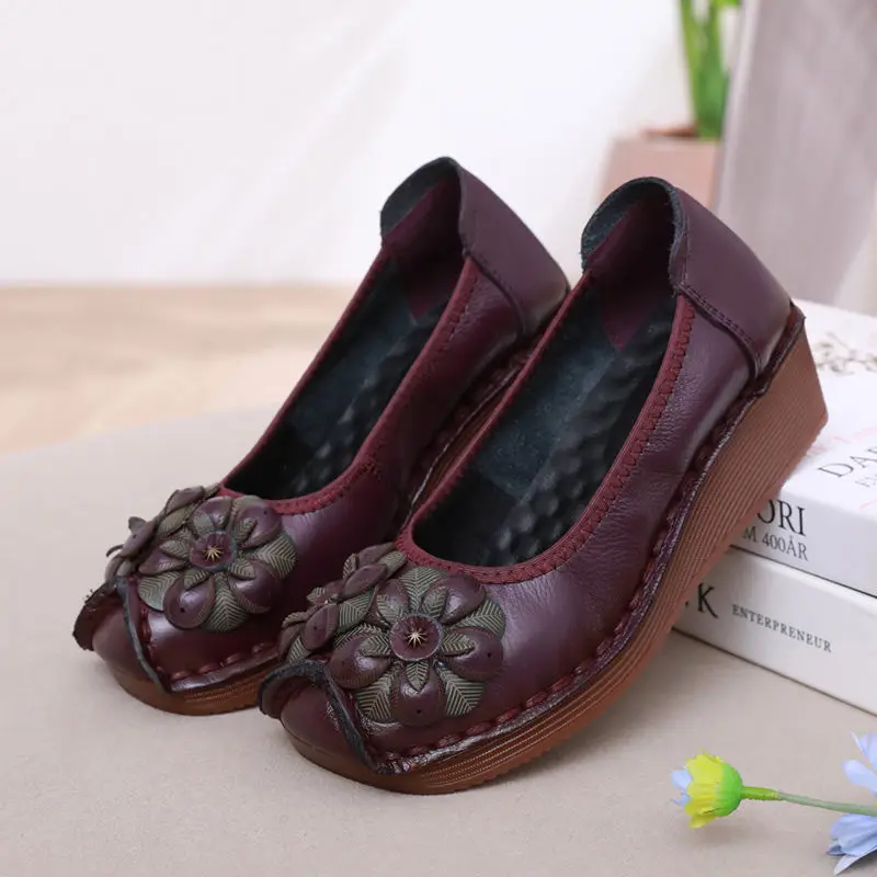 Red Vintage Flats Wedge Shoes Women\'s Genuine Leather Moccasins Floral Ballet Flats Ladies Driving Loafers Mother Shoes