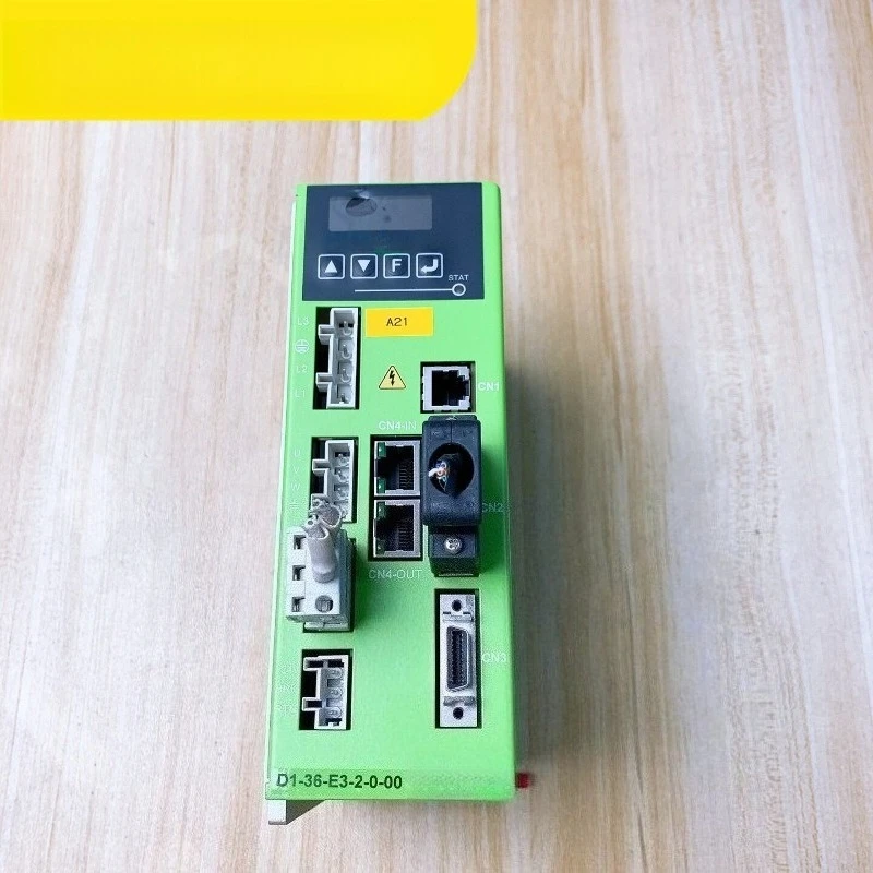 Used: Driver D1-36-E3-2-0-00 Input 100-240VAC, Output 240VAC