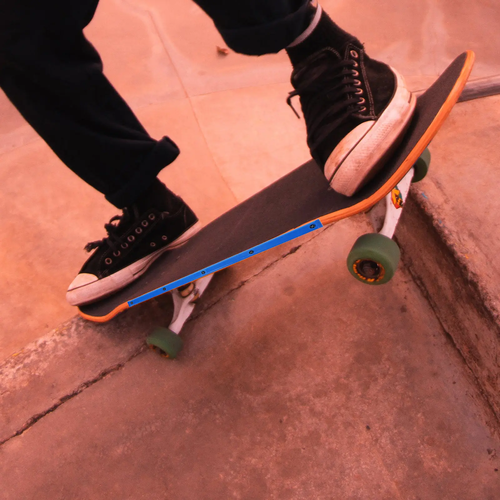 

2Pcs Universal Skateboard Rails Pom Material Durable Design Easy Installation Wear-Resistant Longboard Parts Skateboard Rail