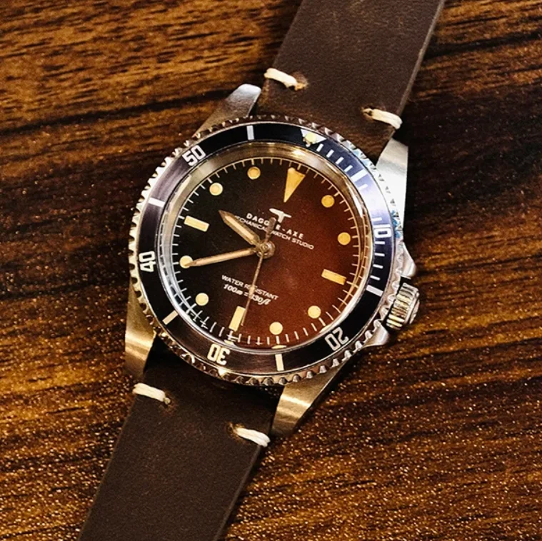 DAGGERAXE Men Automatic Watch 39.5mm Mechanical Wristwatch Diver 100m Waterproof C3 Luminous Sapphire Mirror NH35