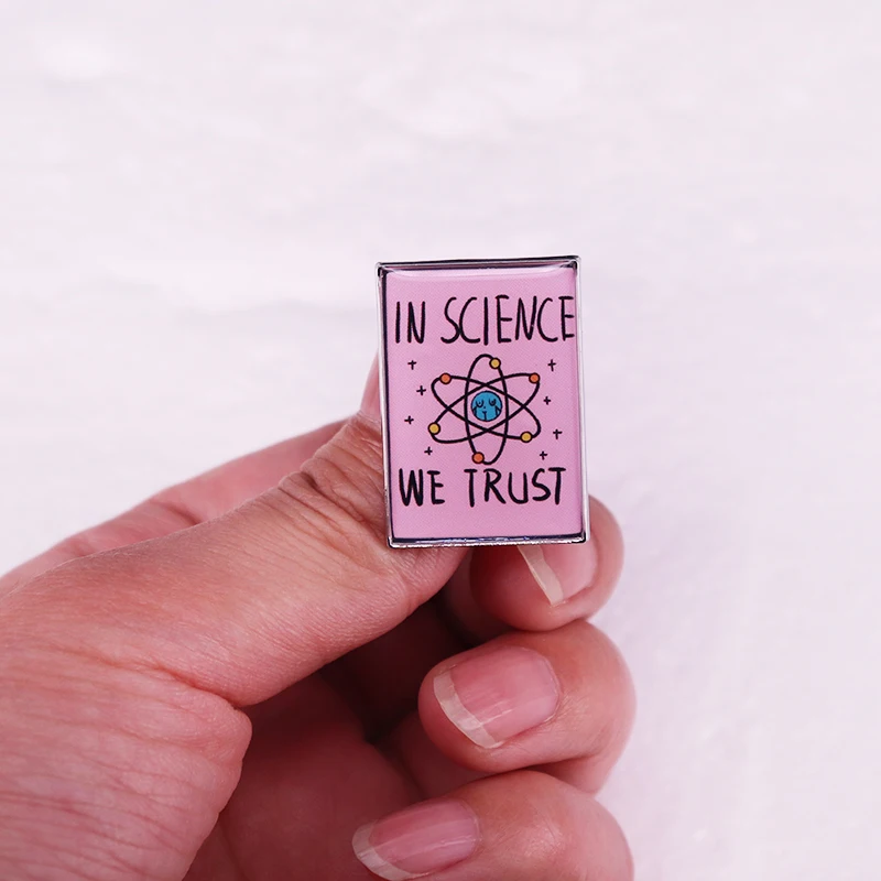 في العلوم نحن نثق المينا دبوس الملحد الدوامة الذرية الإلحاد رمز بروش شارة معدنية مجوهرات هدايا