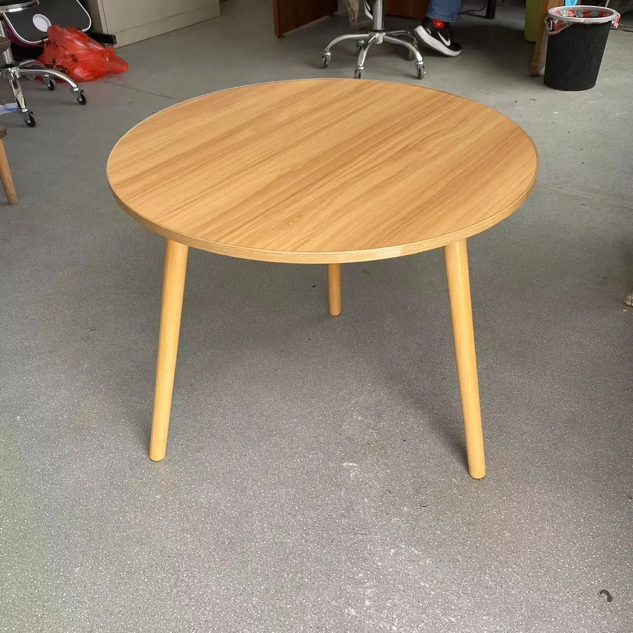 

Factory Direct Dining Table Bedroom Living Room Simple Round Coffee Sofa Table Wooden Leg Round Coffee Table