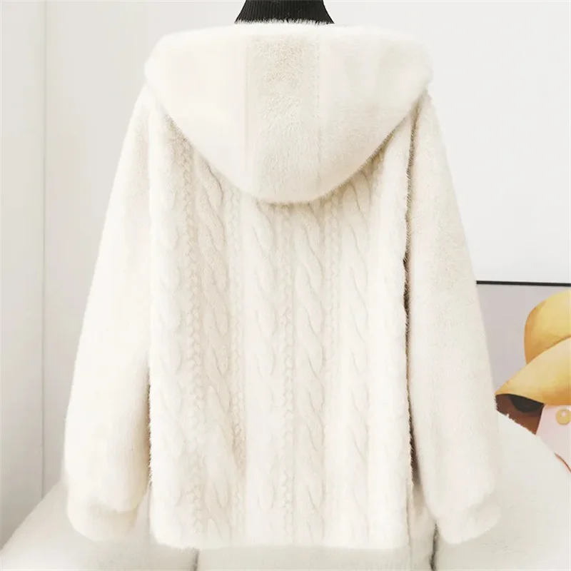 Manteau de fourrure à capuche pour femme, haut court, imitant la fourrure de vison, petit style parfumé, à la mode, nouveau style, automne et hiver 2025