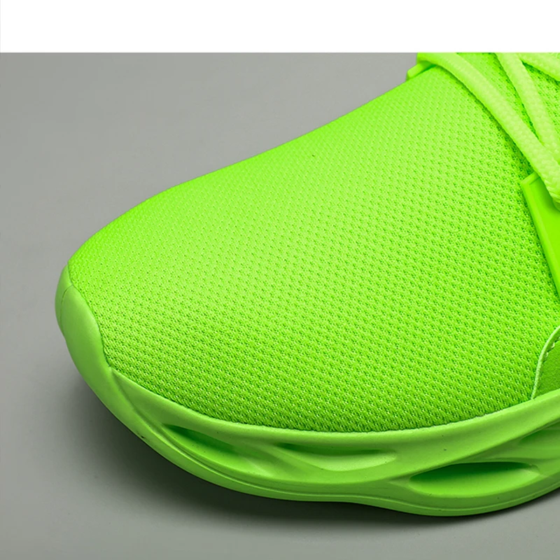 2023 Anti-slip Men Running Shoes Outdoor Breathable Male Walking Shoes Lightweight Sneakers Platform Flexible Men's Tennis 40-47