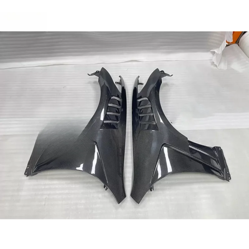 High Quality Vented Carbon Fiber Front Fender Kit for Sports Sedan Off-Road Lightweight Exterior Replacement
