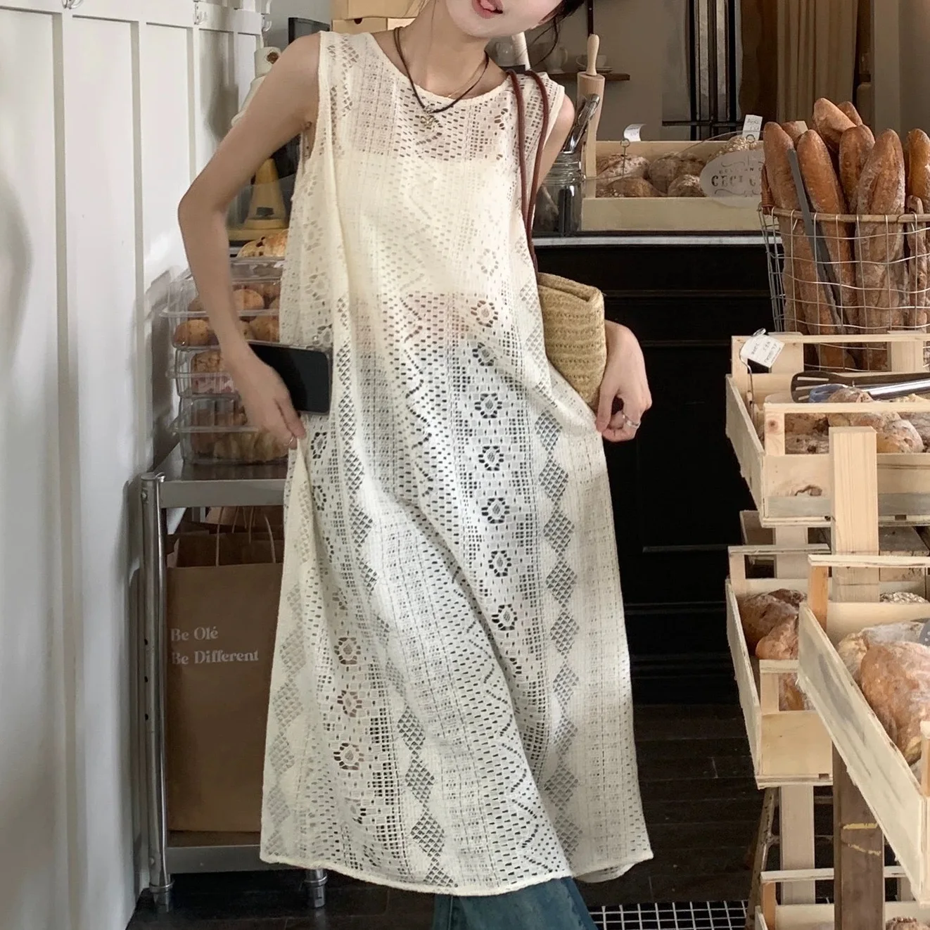 Robe débardeur en dentelle Beige pour femmes, deux côtés, boutons sur le devant, sans manches, style Boho, ajourée, transparente, Sexy, mi-longue, été