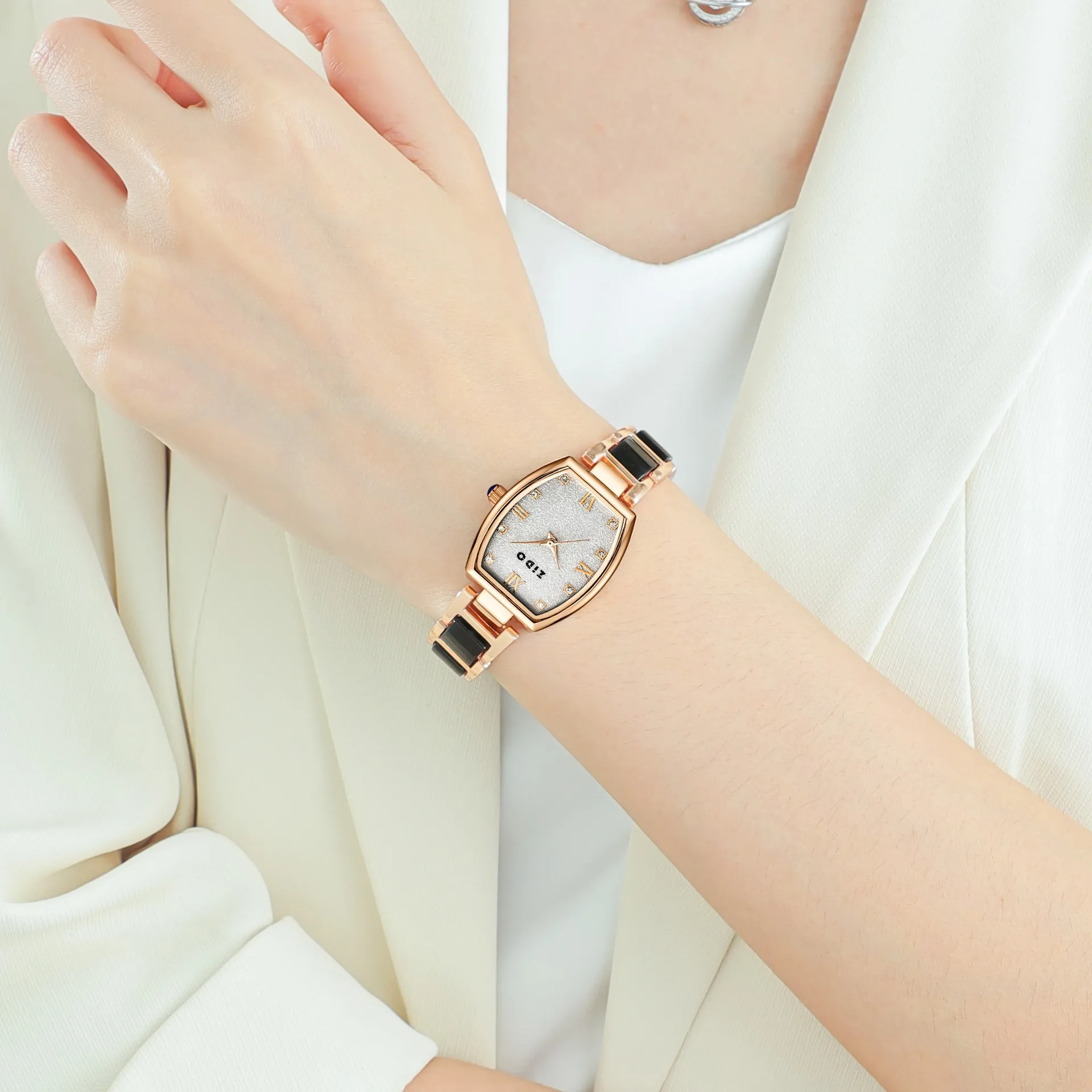 Elegant Ceramic-Style Quartz Watch for Women, Minimalist and Sophisticated Timepiece