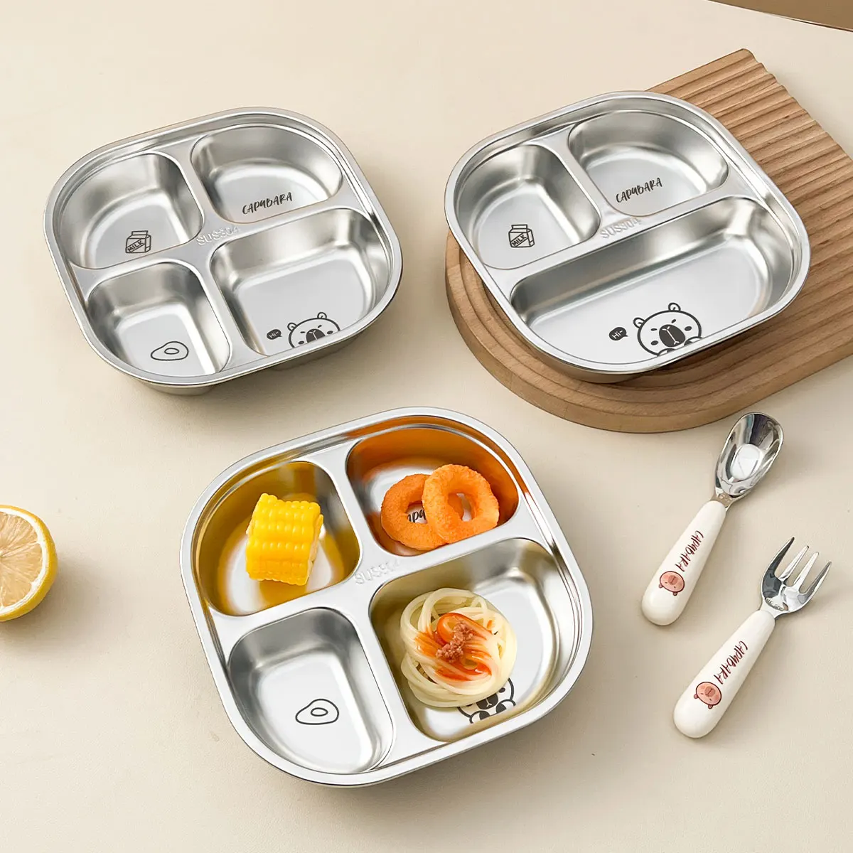 WORTHBUY Capybara 3/4 Grids Food Plate Dishes 304 Stainless Steel Divided Dinning Plates Salad Plate Tableware Dishwasher Safe