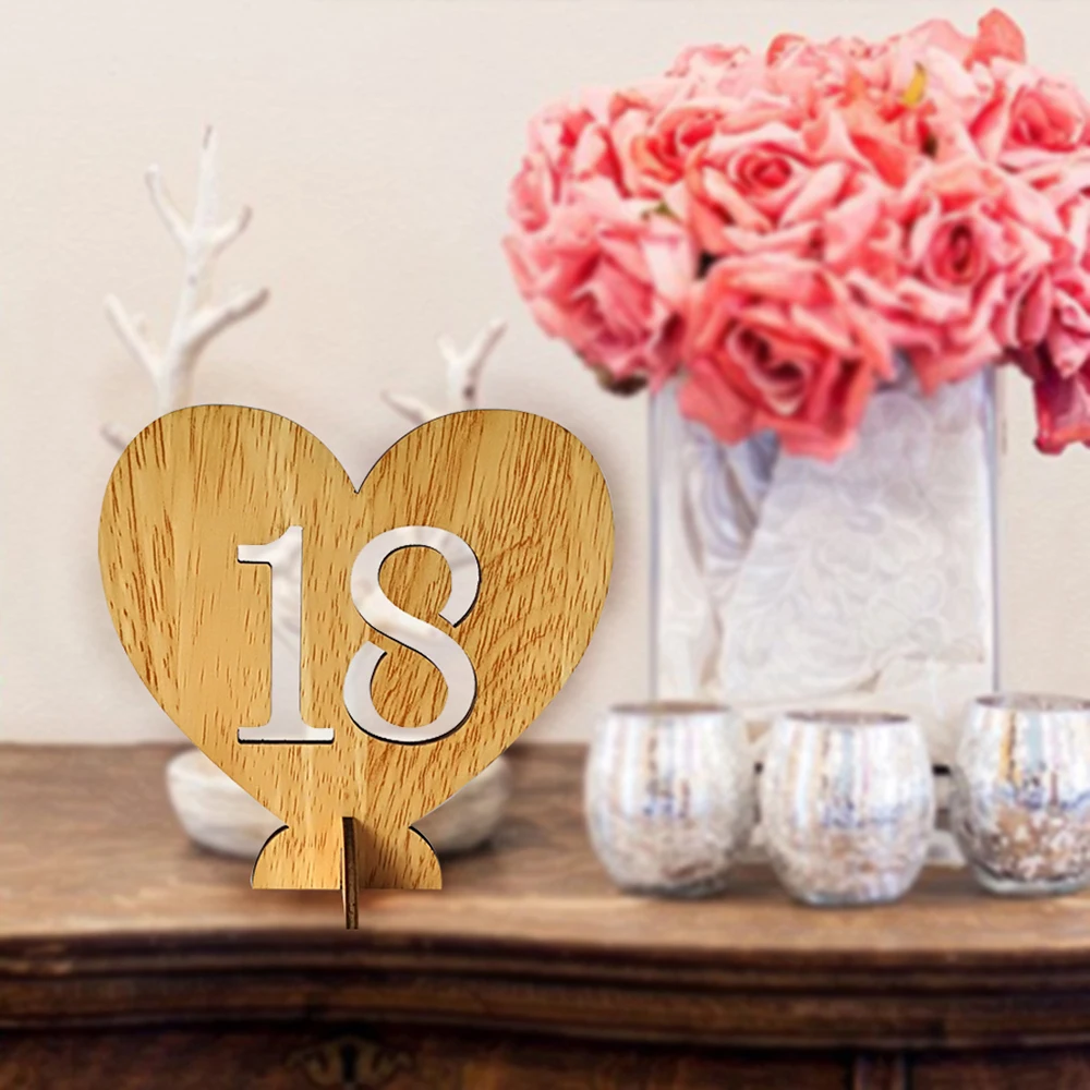 

1-20 Numbers Wooden Signs Wedding Table Seat Card Love Hollowed-out Digital Place Holder Table Number for Party Decoration