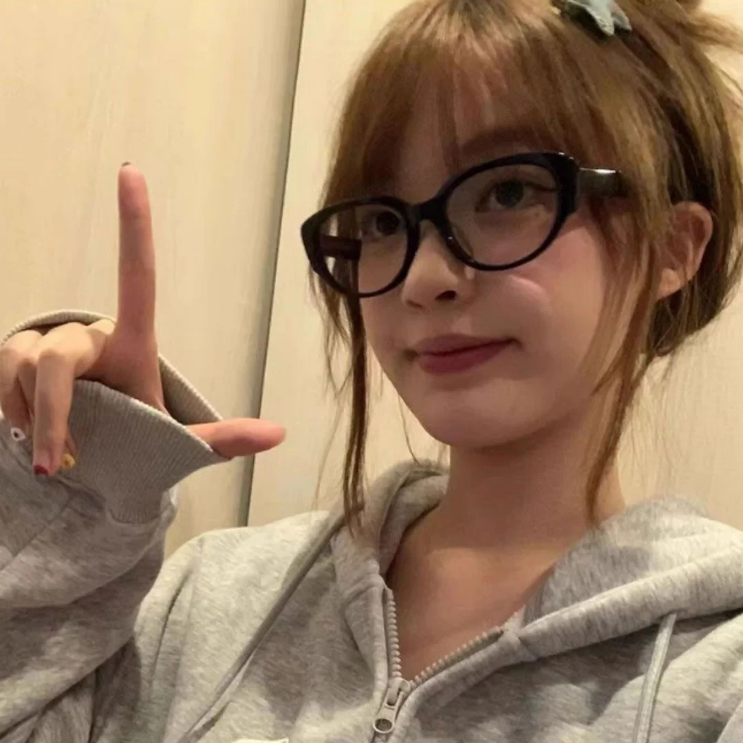 KLASSNUM Fashion Cat's Eye Computer Glasses Retro Oval Small Frame Glasses Women Anti Blue Light Eyewear Vintage Eyeglasses