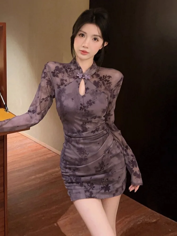 

Новое улучшенное Cheongsam в китайском стиле, сексуальное облегающее плиссированное короткое платье с высокой талией и обнимающим бедрами