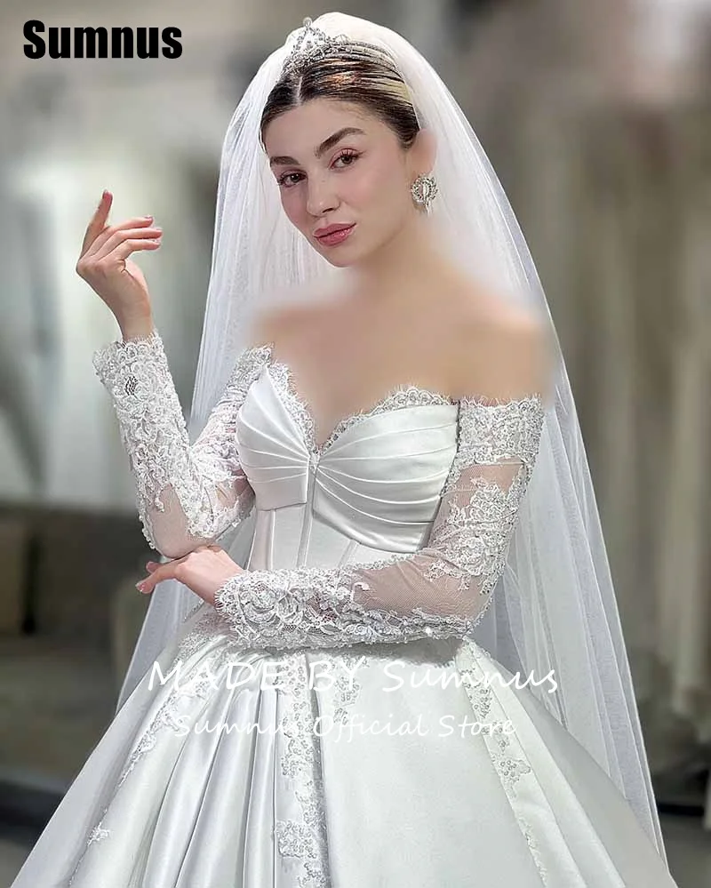 Sumnus فساتين زفاف عصرية على شكل حرف A بأكمام دانتيل على شكل قلب فساتين زفاف من الساتان بطول الأرض فستان عروس مخصص