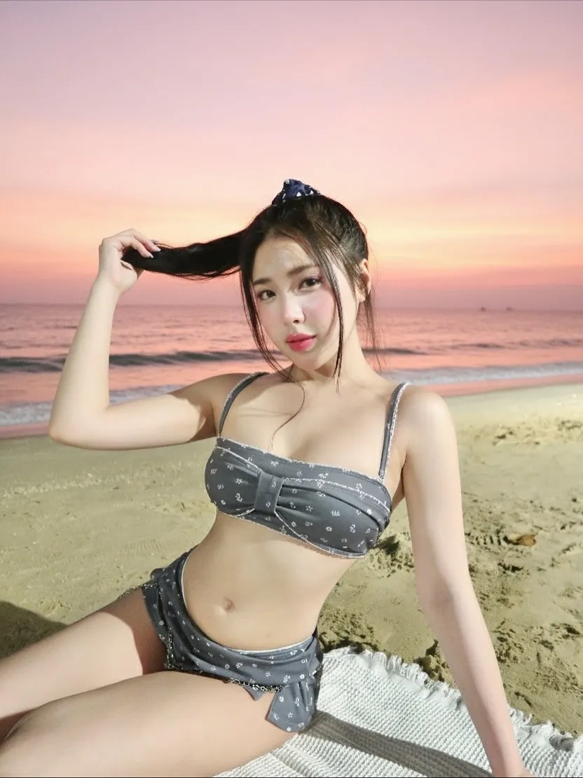 

Элегантный купальник-бикини 2026: Новинка, женский, без бретелек, для пляжного отдыха, премиум-класса, из нейлона, с чашечками