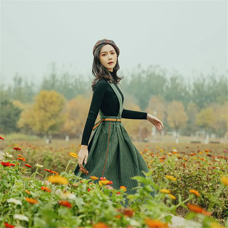 Women's Set Spring and Autumn Season New Woolen Strap Skirt Retro Sweater Dress Knitted Shirt Age Reducing Two Piece Set