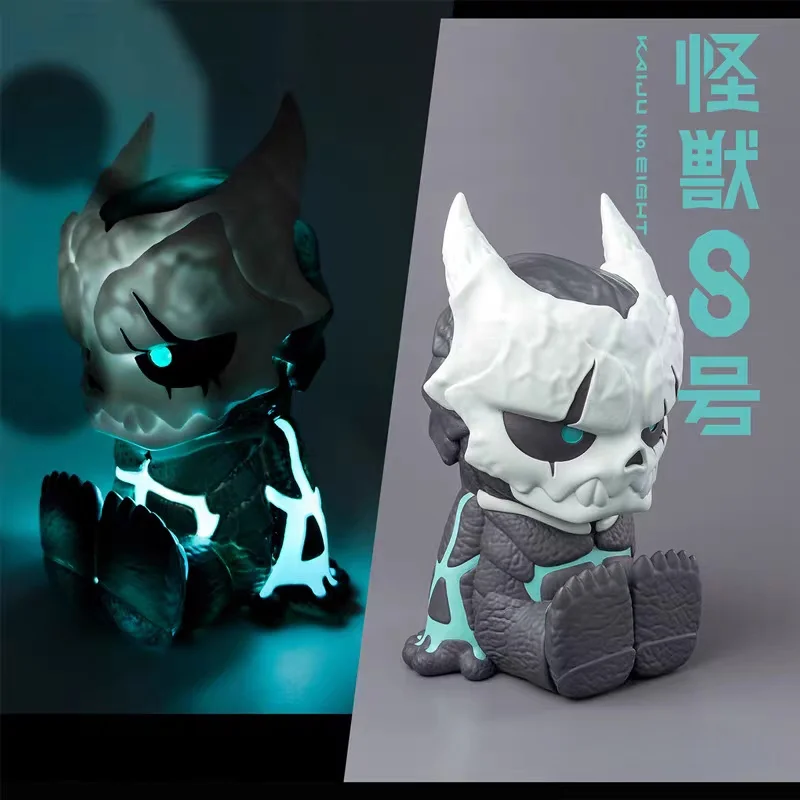 

Новый подлинный Kaiju No. 8 фигурок, милая поза для сидения, лампа для похлопывания, атмосфера, маленький ночник, аниме, модная игрушка, украшения, подарок