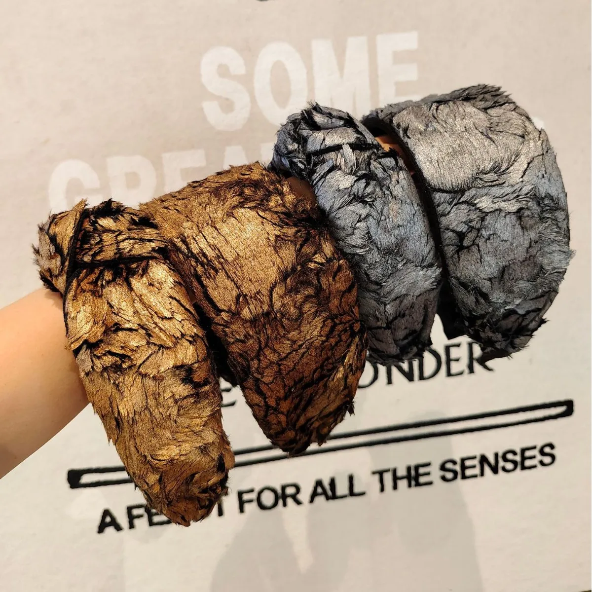 

Роскошная винтажная широкая толстая повязка на голову, нескользящая повязка для волос, зимний теплый пушистый аксессуар