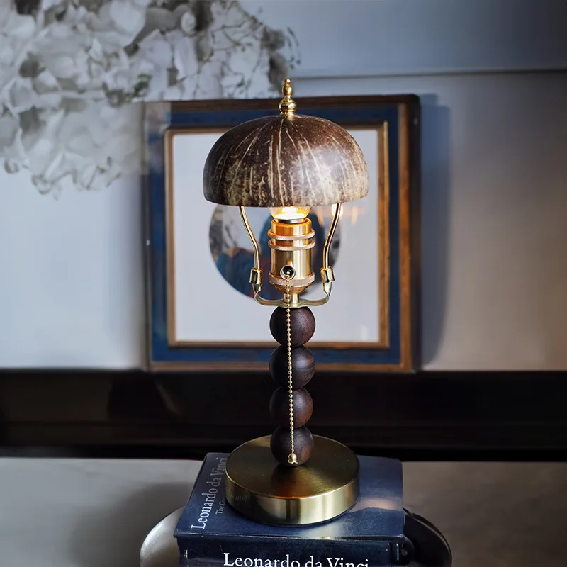 Lámpara de escritorio decorativa de cáscara de coco retro americana, estudio, dormitorio, cama y desayuno, bar, lámpara ambiental de cabecera, adorno medieval