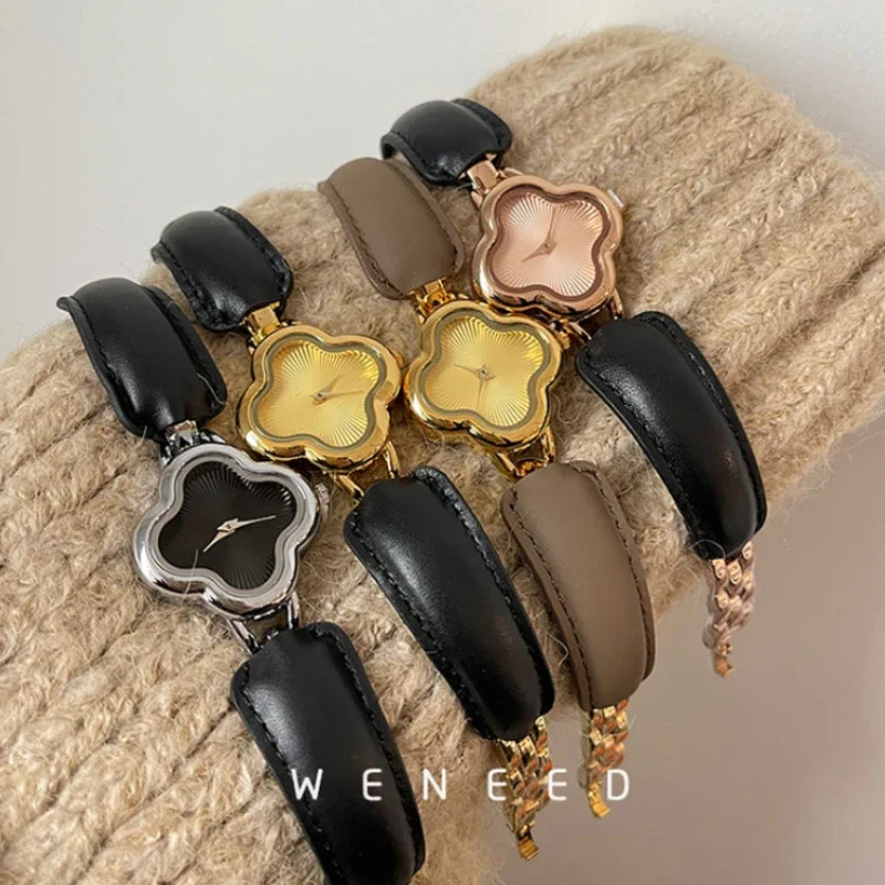 Orologio da polso con design in pelle trifoglio, orologio al quarzo con temperamento moda retrò, orologio al quarzo da donna di lusso leggero,