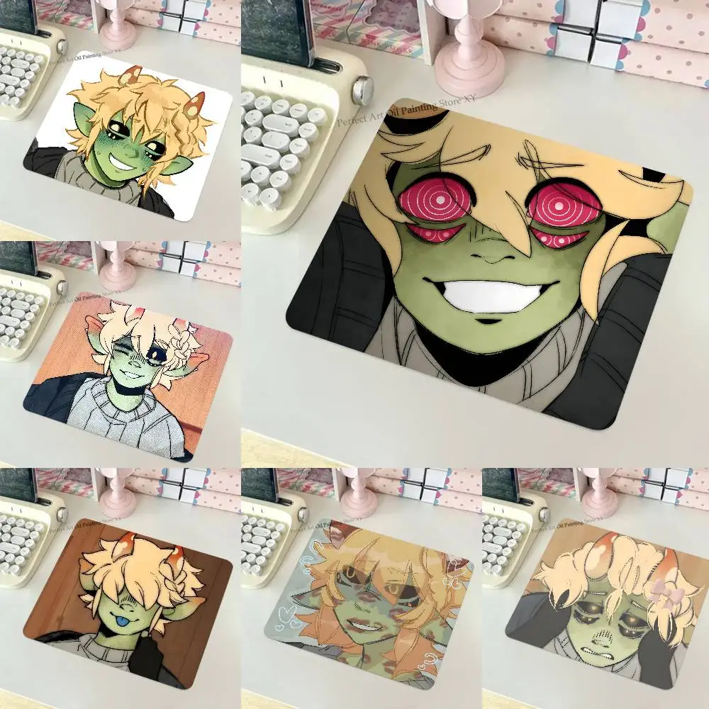 Mushroom Oasis Anime Mousepad Small LockEdge Mouse Pad For Gamers Computer Desk Pad Rectangular Anti-slip Rubber