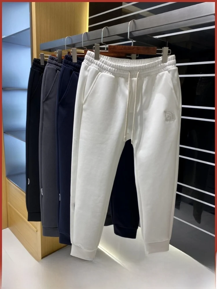 

Высококачественные роскошные мужские вязаные повседневные спортивные штаны из жидкого аммиака и воздушного хлопка, удобные, приятные для кожи, с точной вышивкой