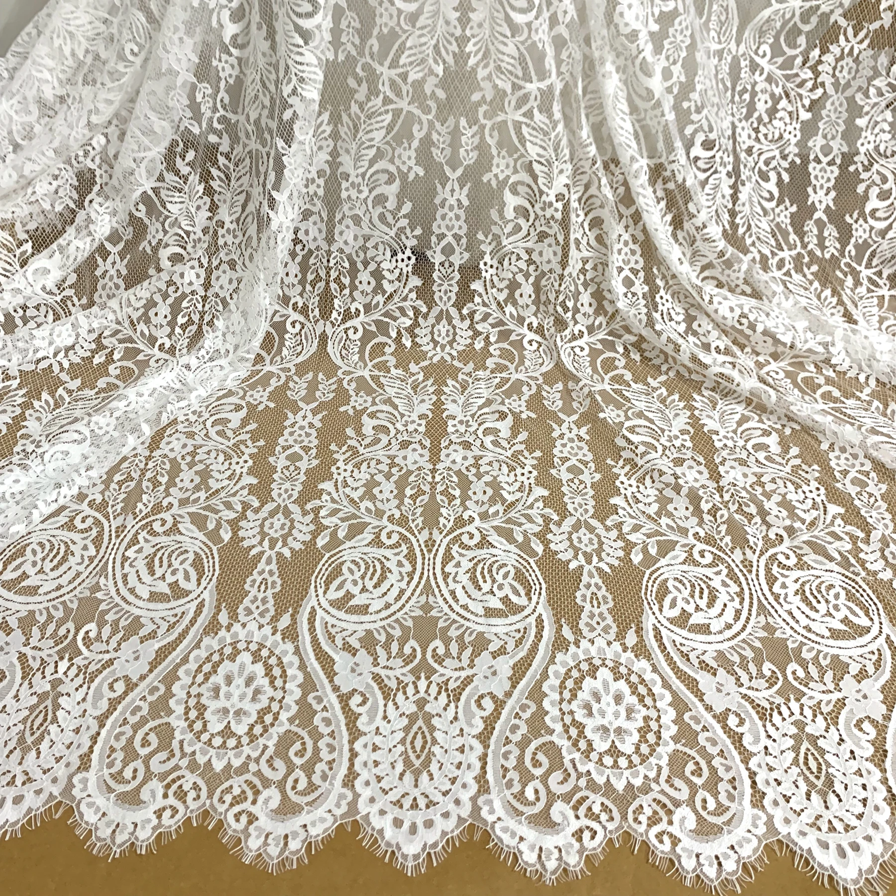 White Chantilly Lace Fabric Tissu Eyelash French Lace Bride Dress Gown Mariage Sewing Lace Material 150CM Wide 300CM Long